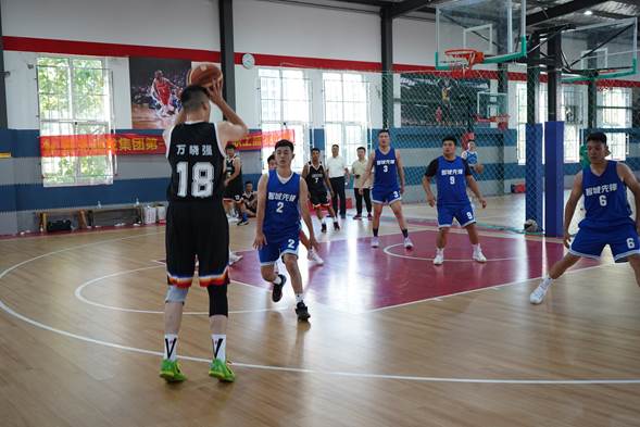 1694064957107533.png 迎“籃”而上  揮灑激情——集團(tuán)公司第一屆“城發(fā)杯”職工籃球比賽火熱開(kāi)啟.png