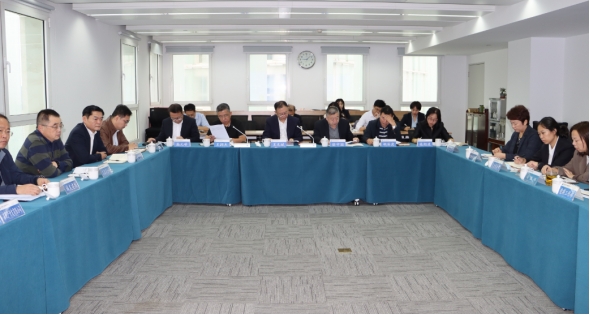 城發(fā)集團(tuán)召開“轉(zhuǎn)作風(fēng)、提能力，決戰(zhàn)四季度、打贏收官戰(zhàn)”動(dòng)員會(huì)