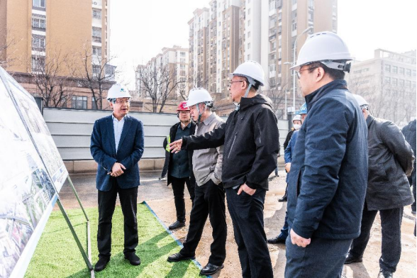 搶進(jìn)度 保質(zhì)量 抓機(jī)遇 促發(fā)展  —集團(tuán)公司黨委書記、董事長王元斌一行蒞臨城市更新公司調(diào)研指導(dǎo)工作